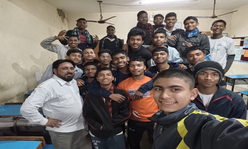 Trivedi physics classes  in Denso Cd, Noida - 