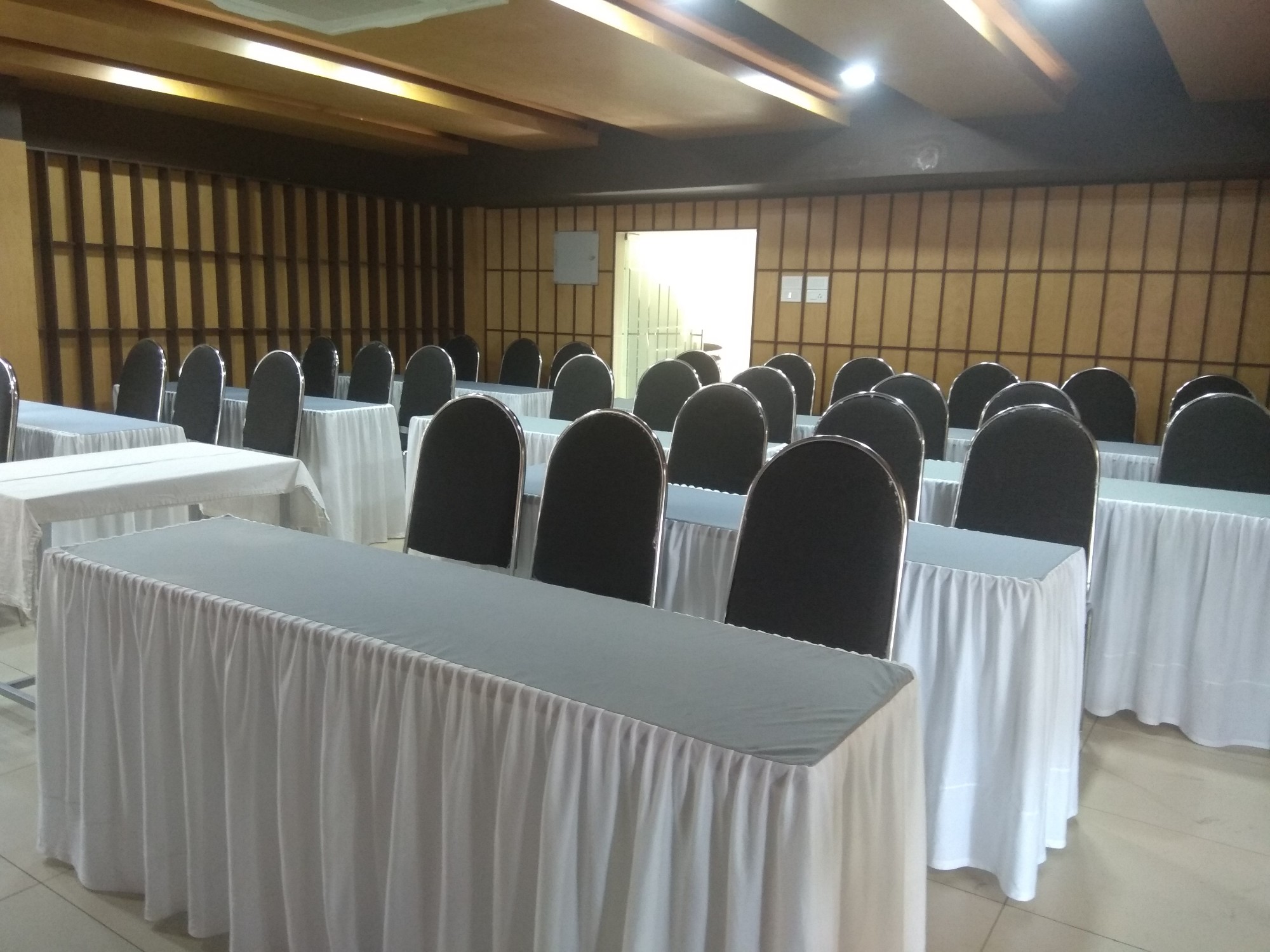 Hotel Millennium Continental Pvt. Ltd. in Shenoys, Cochin682035