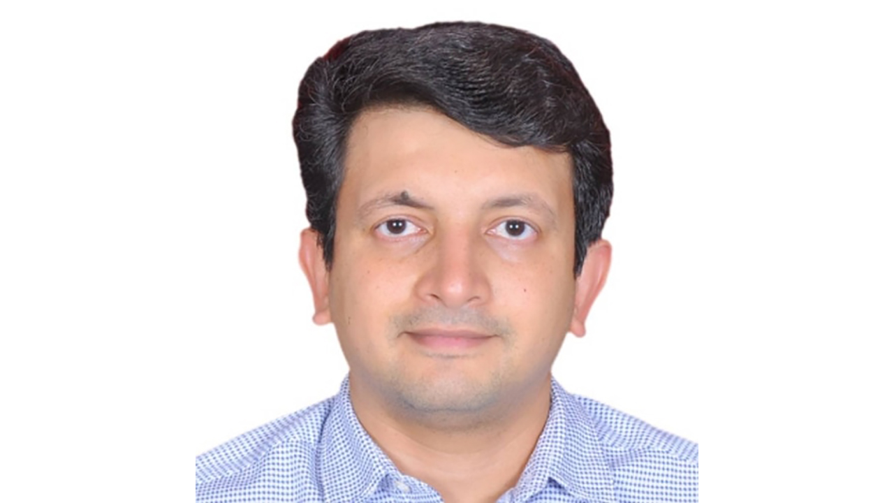 Dr. Prakash Desai - Best Pediatrician at Cloudnine Hospital, Bengaluru Malleshwaram Bangalore Dr. Prakash Desai - Best Pediatrician at Cloudnine Hospital, Bengaluru Malleshwaram Bangalore