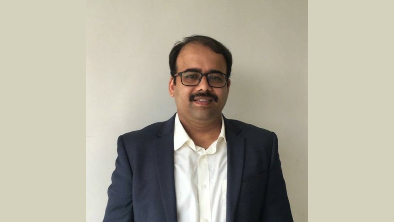 Dr.Ramachandran R - Pediatric Dermatologist Rainbow Children's Hospital Sholinganallur Kalaignar Karunanidhi Salai Shol Chennai