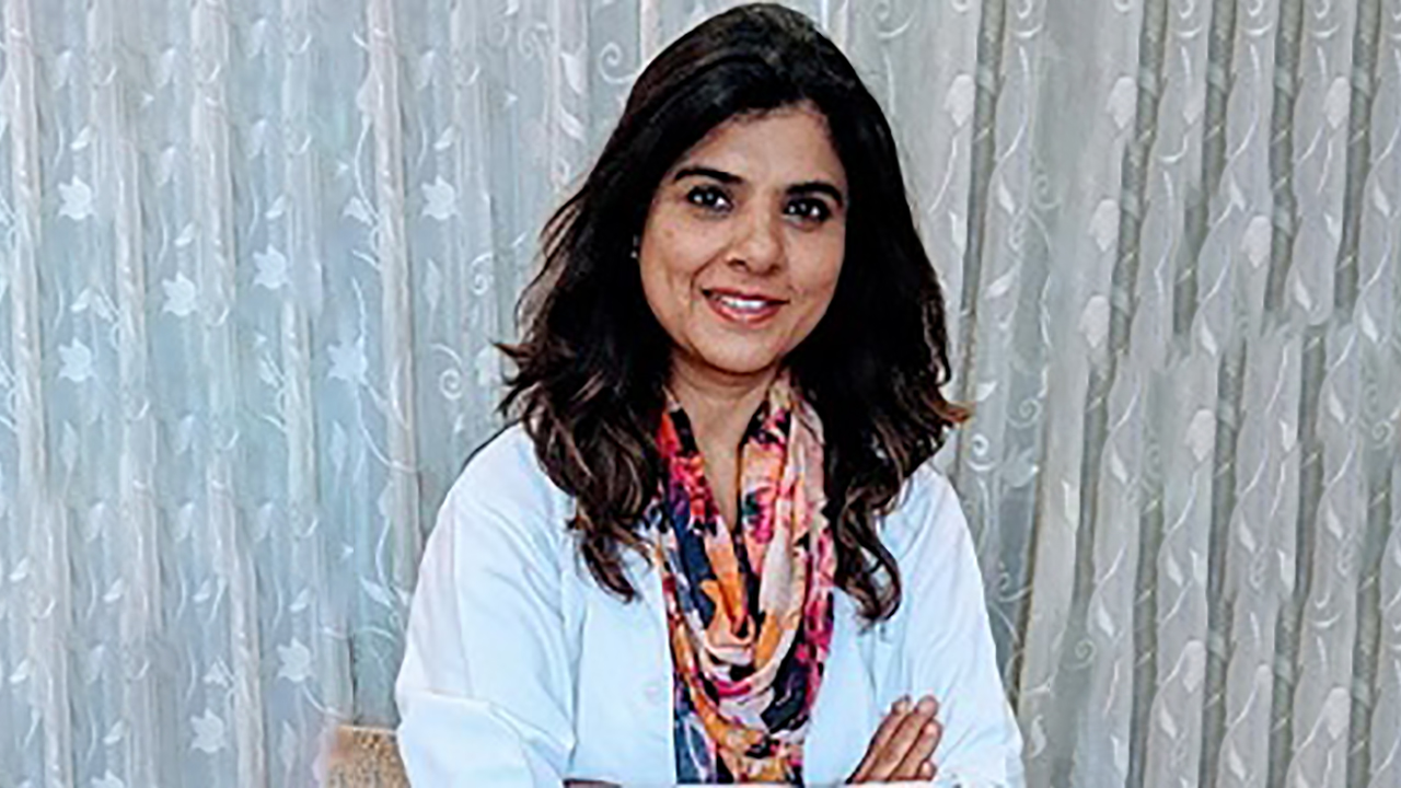 Dr. Saguna Shukla - Best Gynecologist at Cloudnine Hospital, Gurugram Sector-55 Gurugram