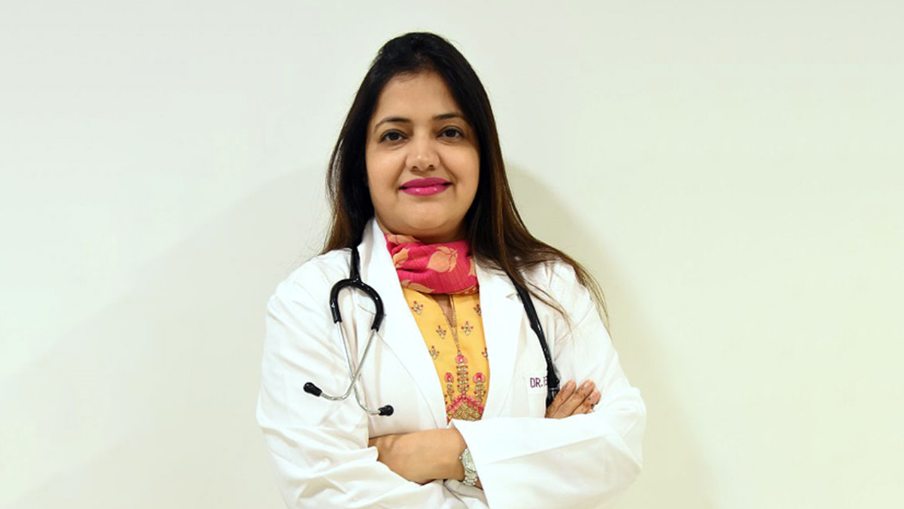 Dr. Renu Kapur - Best Gynecologist at Cloudnine Hospital, Noida Sector 51 Noida