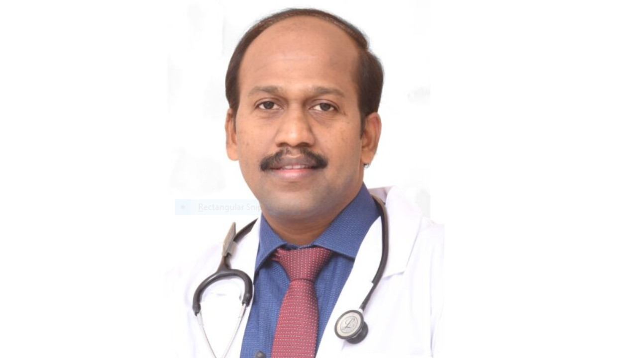 Dr. Vignesh Kumar - Best pediatrician at Cloudnine Hospital, Chennai Near Hyatt Regency Chennai