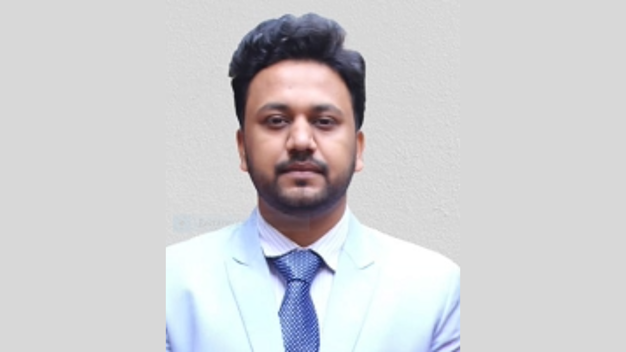 Dr. Anshul Bhargava  Mandawali New Delhi