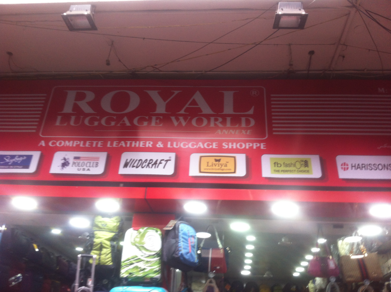 royal luggage world