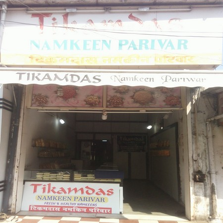 Catering Service - Tikamdas Namkeen Parivar