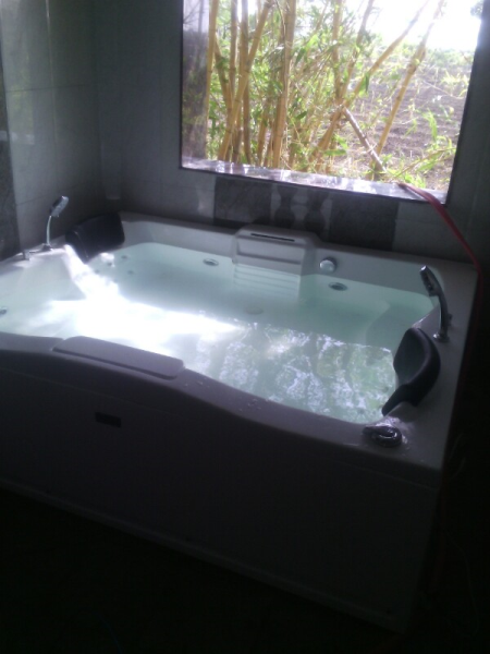 steam bath and jacuzzi bath tub service and saplayer in Eastern Ring ...
