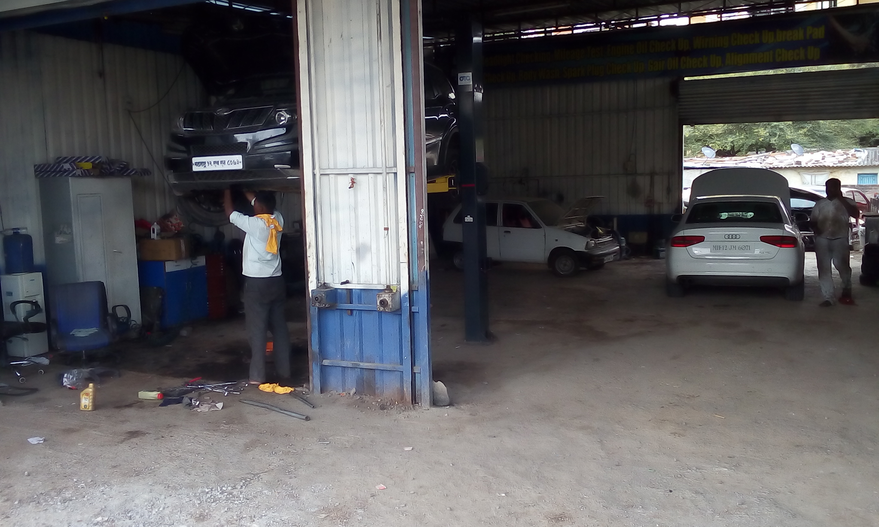 Poona Car Care Service Center in Pimple Saudagar, Pimpri Chinchwad