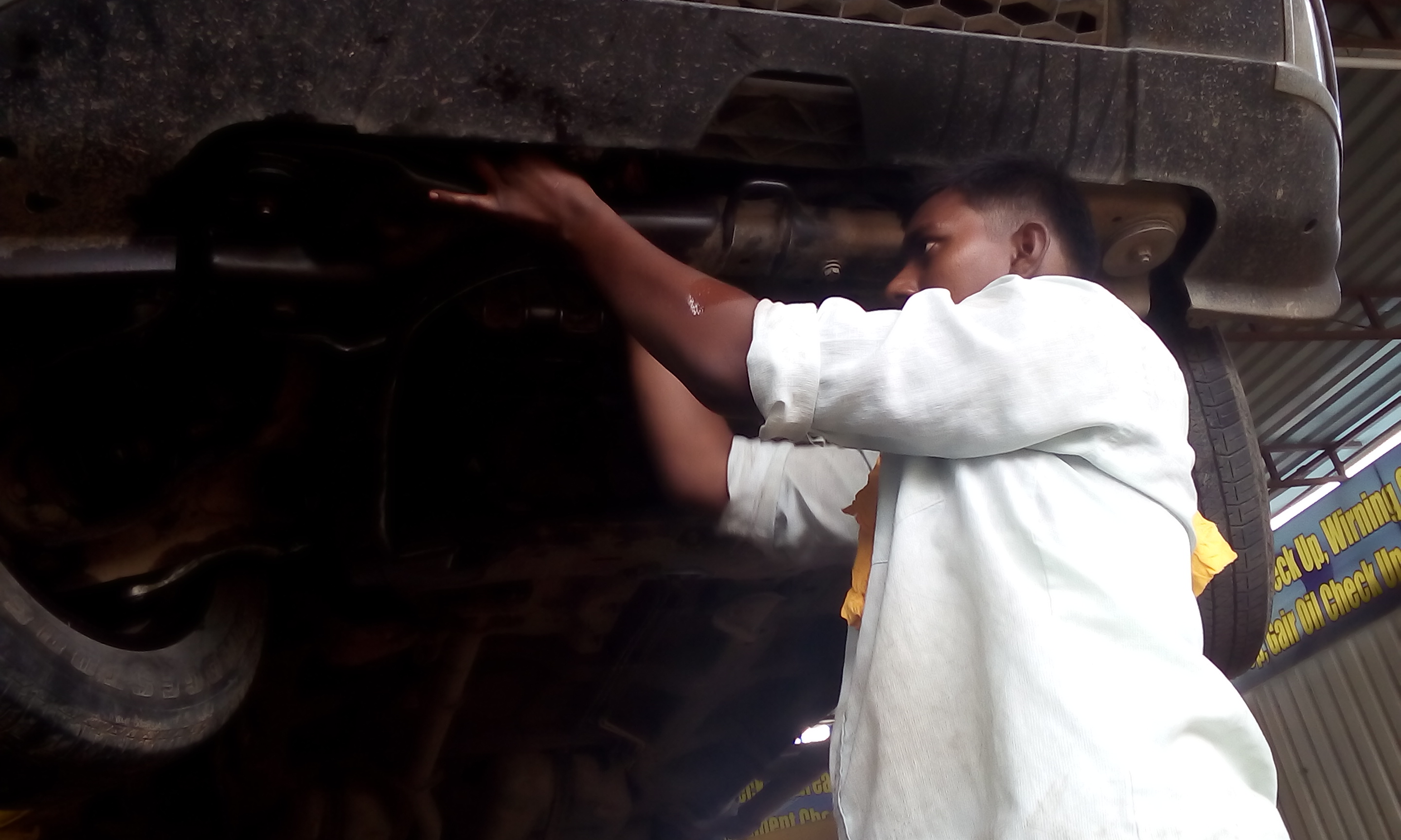 Poona Car Care Service Center in Pimple Saudagar, Pimpri Chinchwad