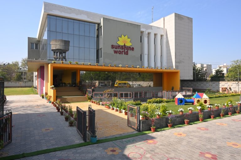 sunshine-world-school-11813075-872ab775.jpeg