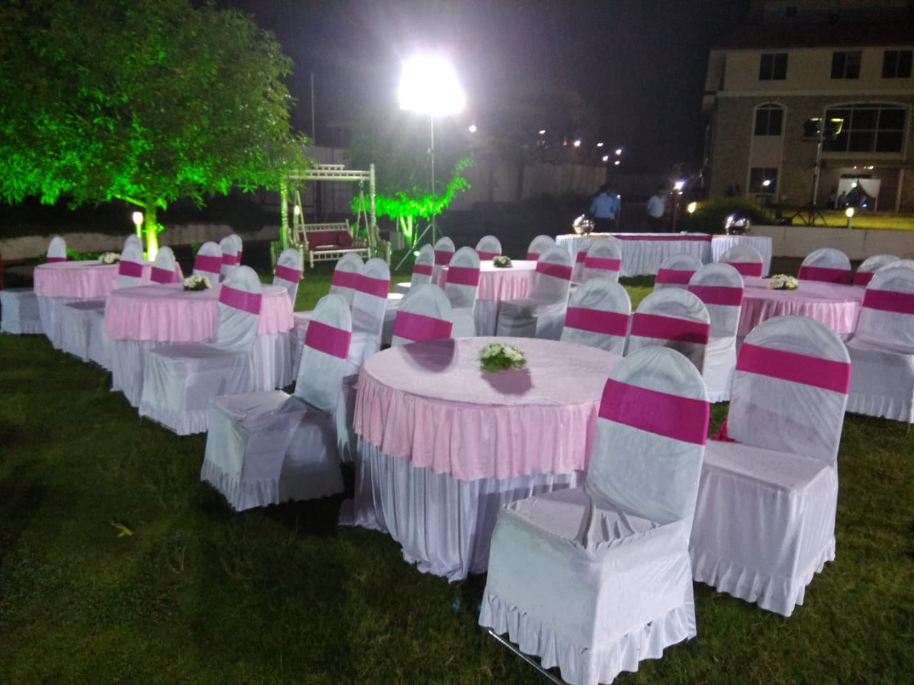 Zip By Spree Spine Hotel Lawn Banquet Halls Wedding Venue In