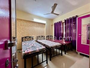 Triple Sharing PG in Andheri West for Male at Arctic Stays
