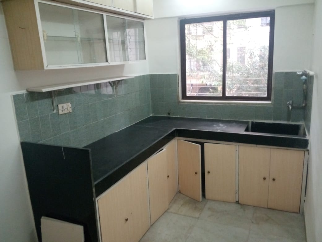 Flat for Resale in Azad Nagar