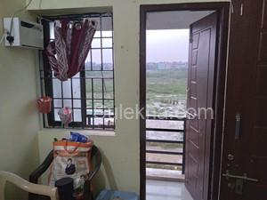 1 BHK Flat for Resale in Near Veltech College