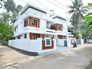 4+ BHK Independent House for Sale in Vazhayila