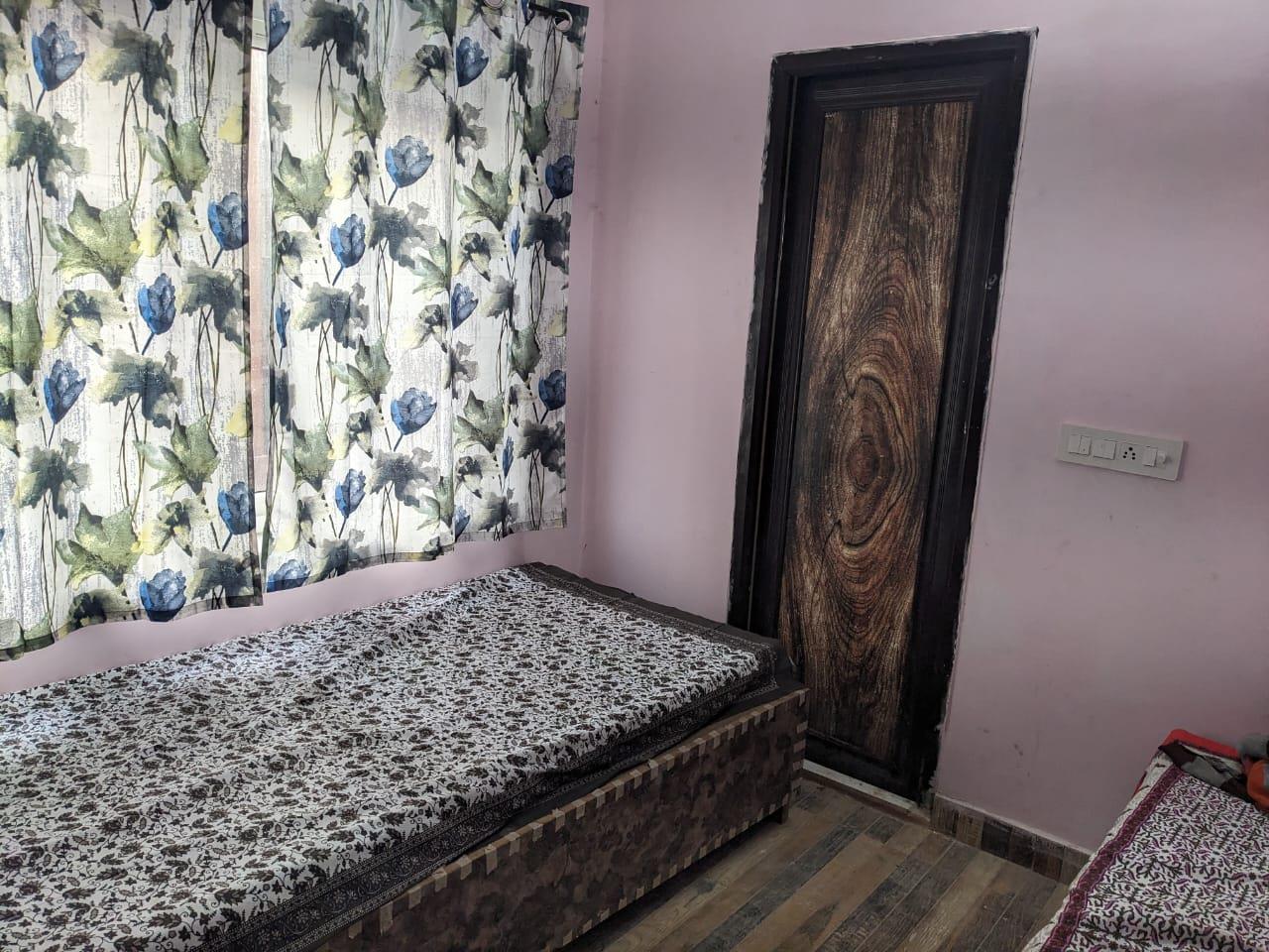 1 RK Guest House for Rent Only in Behala Chowrasta