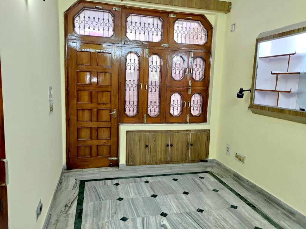 2 BHK Independent House for Rent Only in Uttari Pitampura